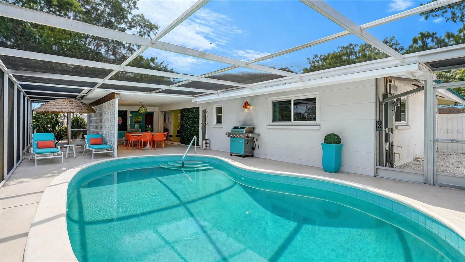 SOUTH GATE - Residential