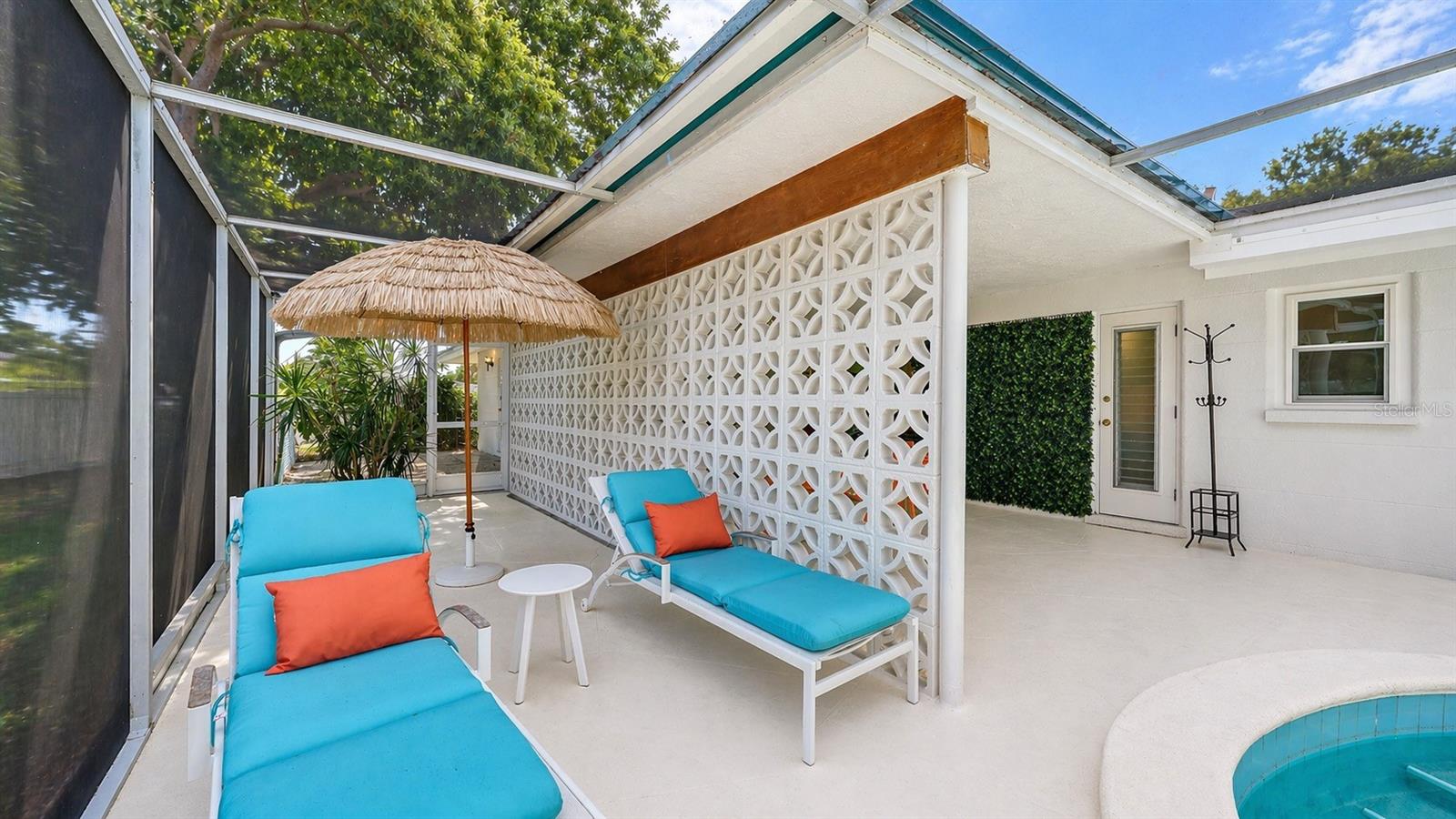 SOUTH GATE - Residential