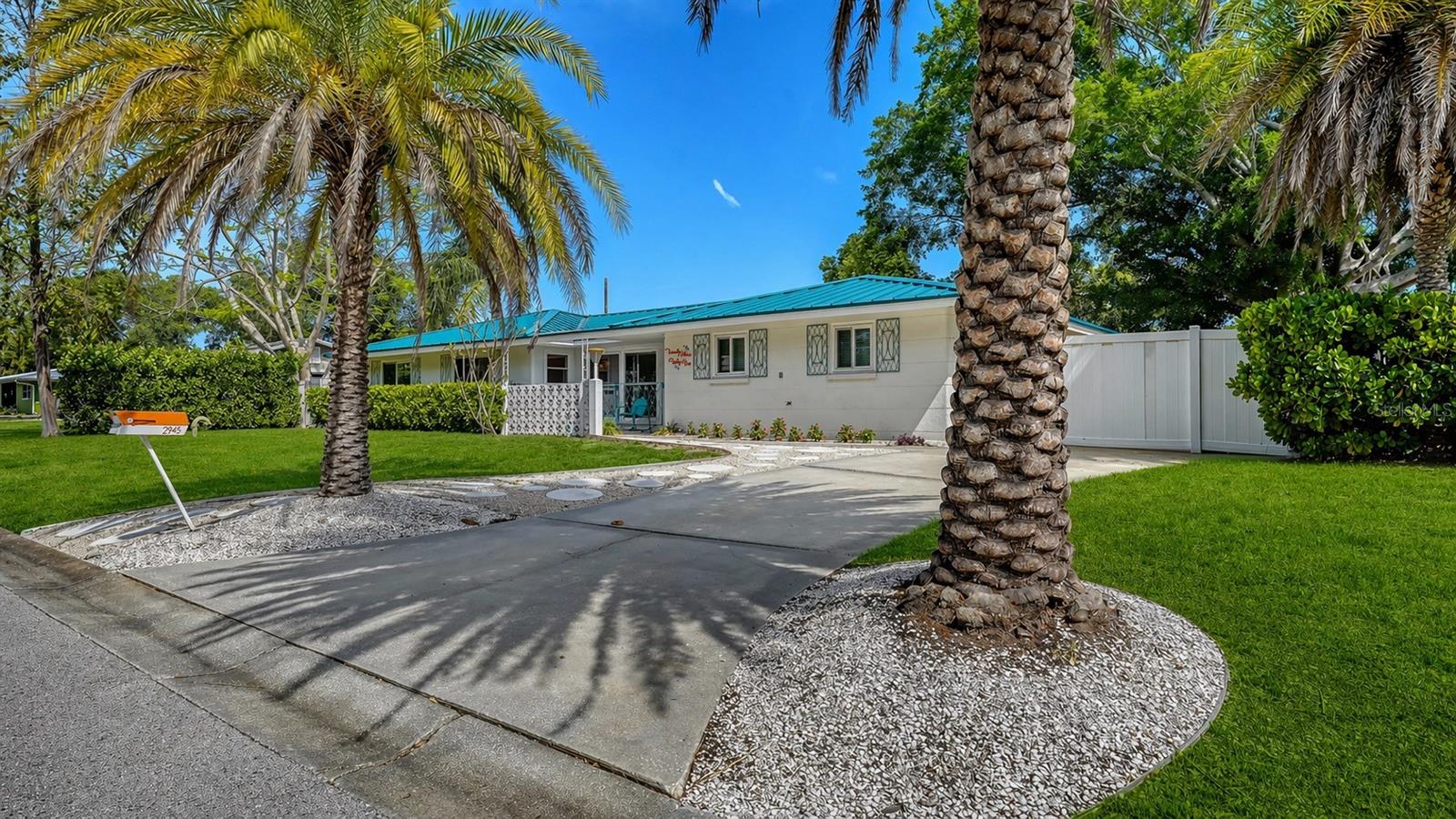 2945 UPPER TANGELO DRIVE