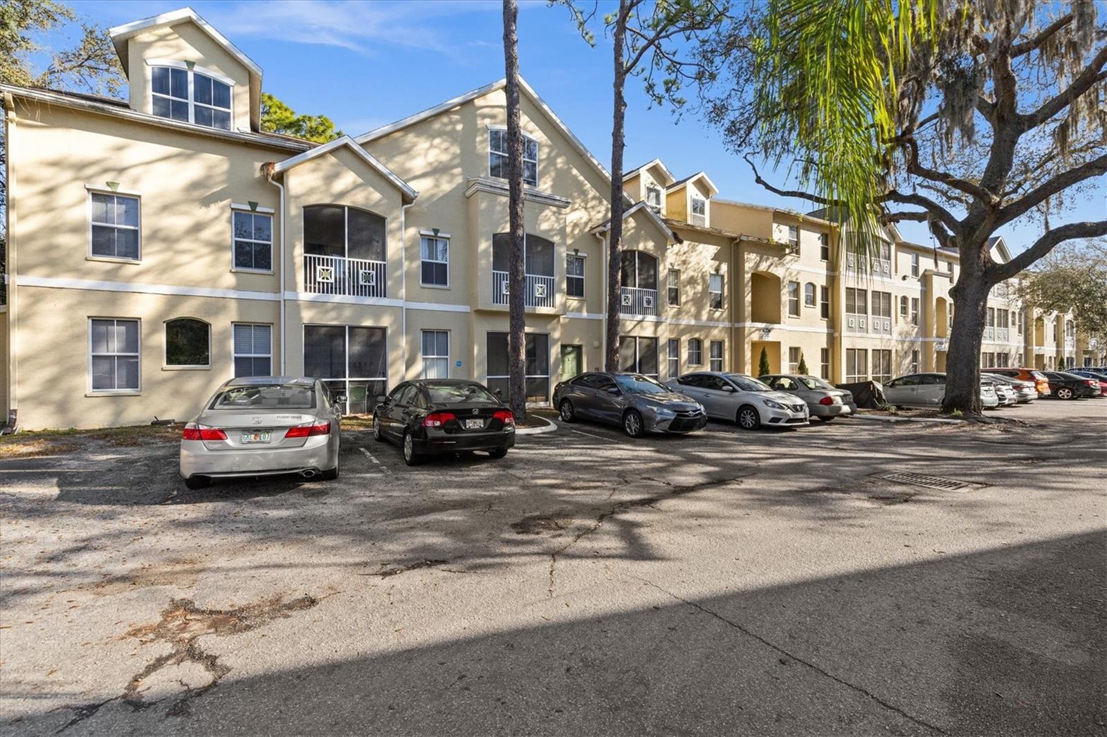This beautifully renovated, spacious, and bright condo is a true standout. Located in a no flood zone, this home offers a well-thought-out open floor plan with two primary bedrooms and tile through out. The open-concept living area maximizes both space and functionality, creating a perfect flow for everyday living. Enjoy outdoor living on the screened patio, which overlooks a more private backyard space. Whether relaxing by the pool, enjoying a morning coffee on the patio, or heading to class, this home is a fantastic opportunity.
Situated in the highly sought-after Uptown Tampa area, this condo offers easy access to the University of South Florida, nearby restaurants,
public transportation, and the Yuengling Center . Please note room sizes are approximate and must be verified, Schedule a viewing
today.
Lease Requirements
Must be able to pass a background check for all tennants over the age of 18.
No evictions or previous monies owed to landlords allowed.
Income requirements- 3 times the monthly rent amount.
Must be able to pass cedit check.
Must have verifiable employment.
Must be able to apply and pass seperate HOA application for all tennants.
Move in costs- 1st months rent, last months rent, and security deposit.
Pet fee- Pet fees are $350 for each pet, up to 2 pets not over 35 pounds. Breed restrictions as well.
Online application fee is $50 for each person.
Room sizes are approximate.