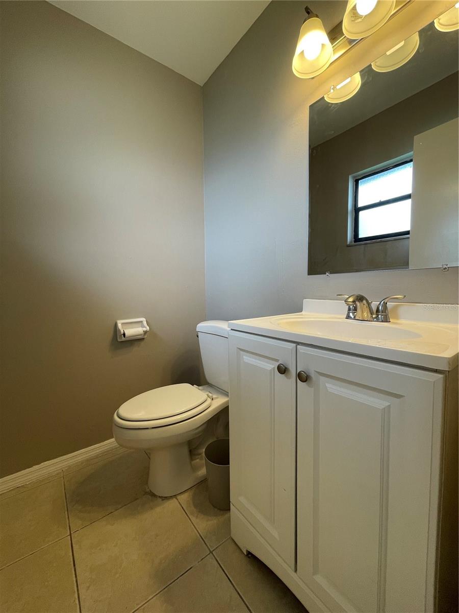 RICHMOND ESTATES - Residential Lease