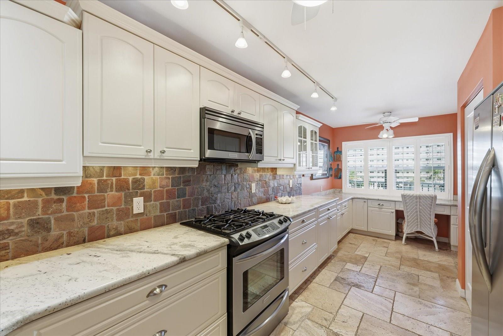 TOWN SHORES OF GULFPORT - Residential