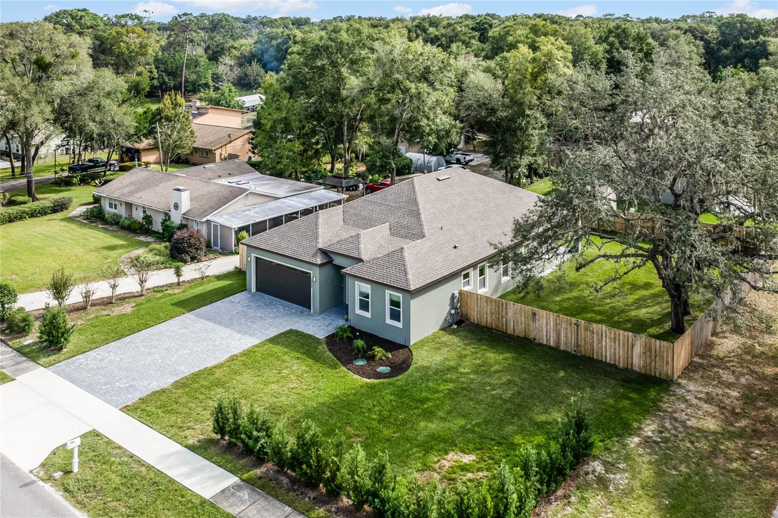 WEKIWA HILLS - Residential