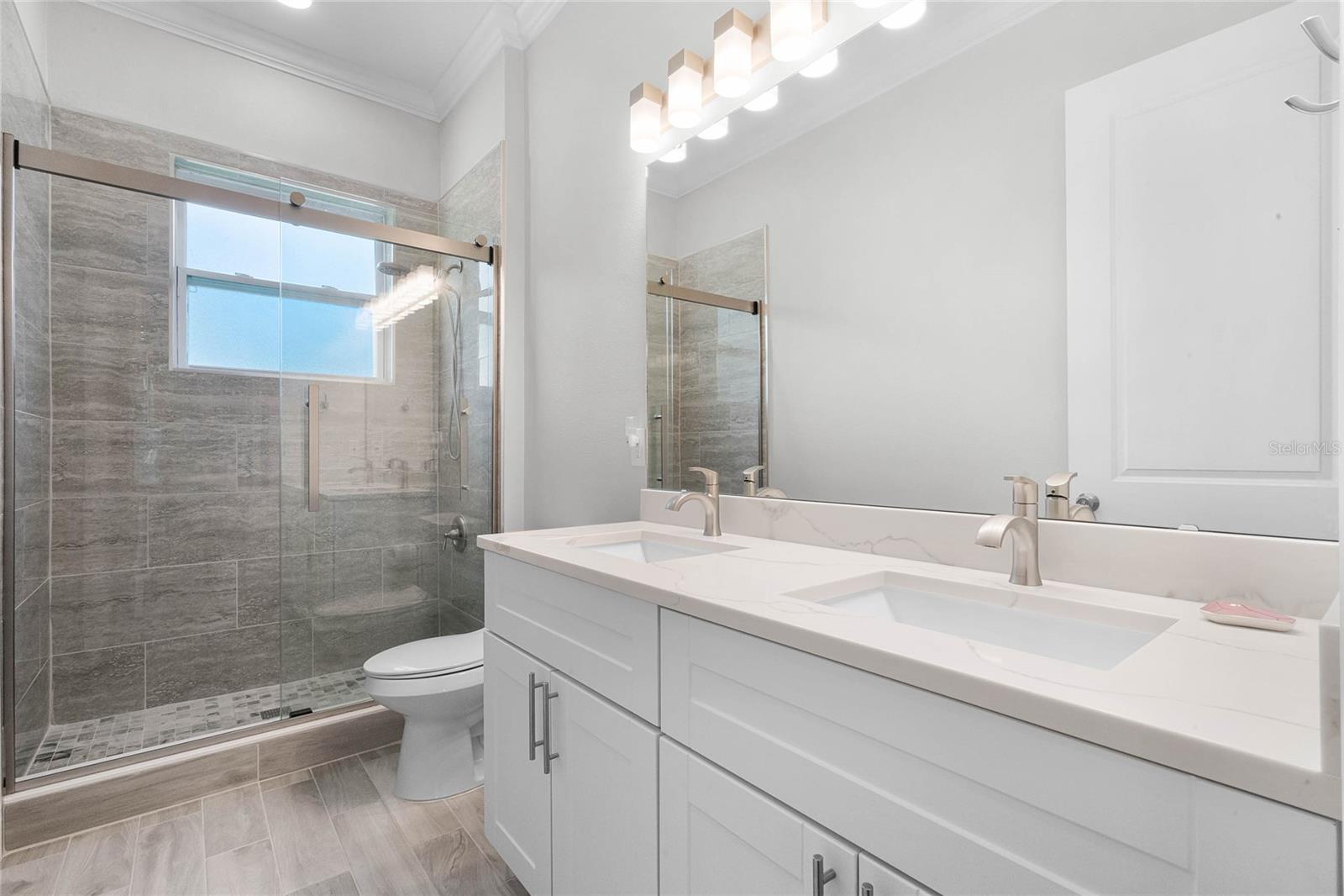 WEKIWA HILLS - Residential