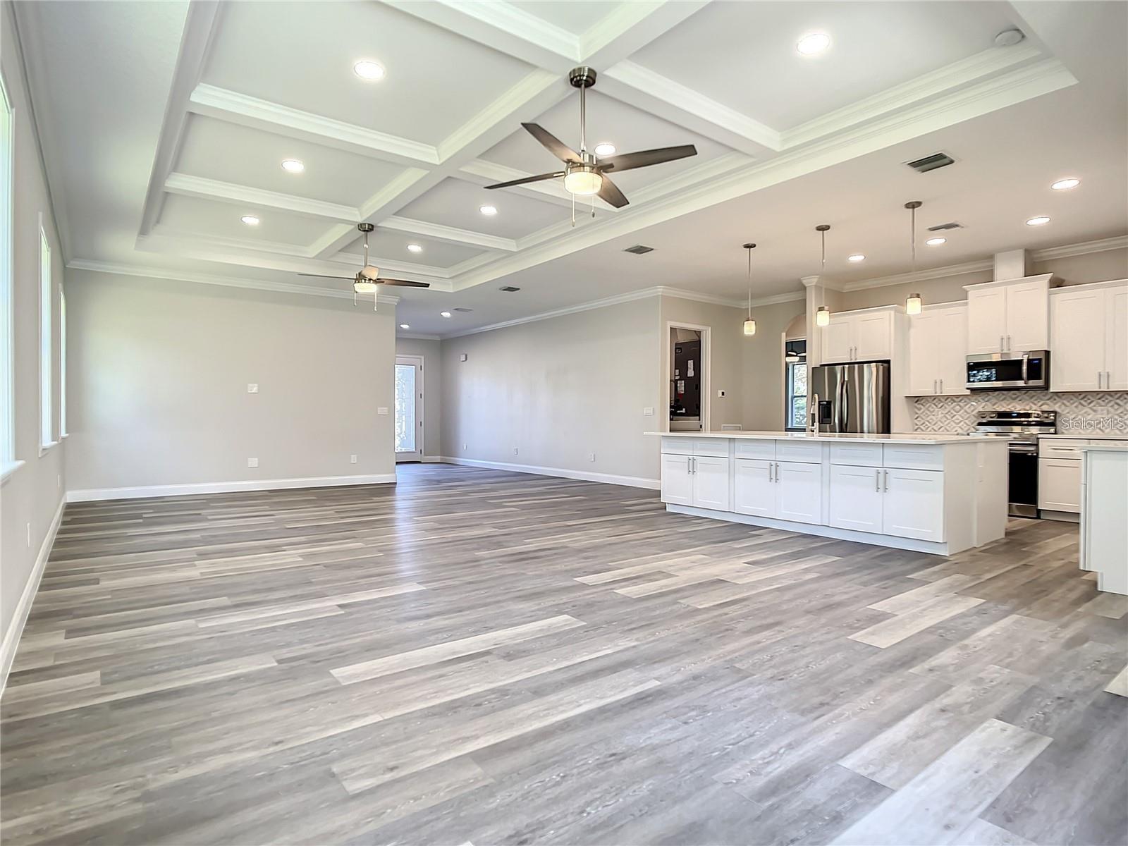 WEKIWA HILLS - Residential