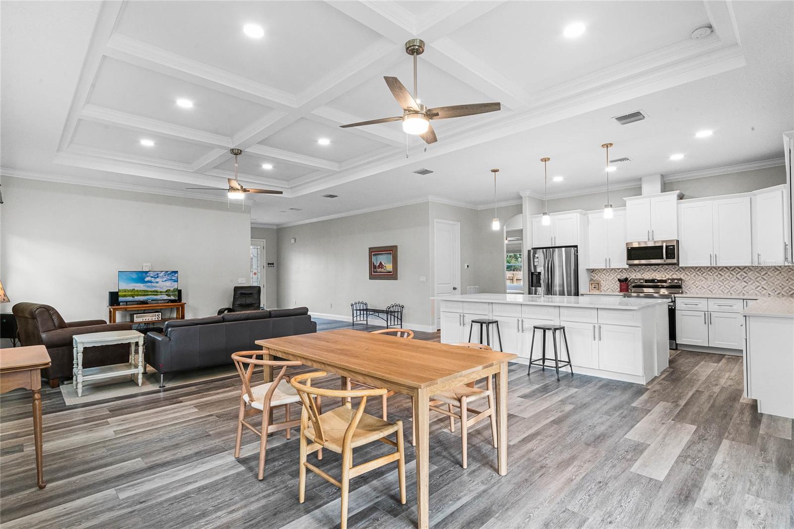 WEKIWA HILLS - Residential