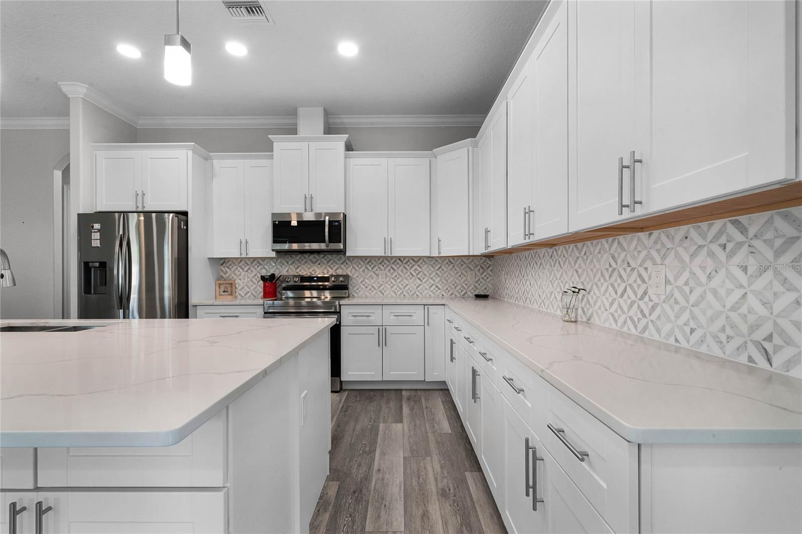 WEKIWA HILLS - Residential