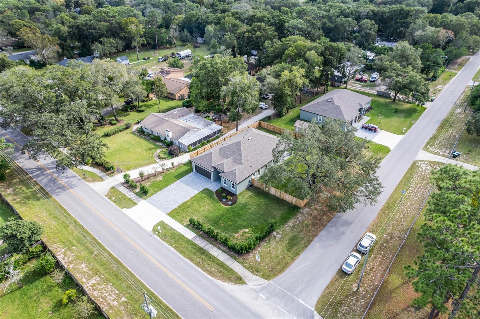 WEKIWA HILLS - Residential