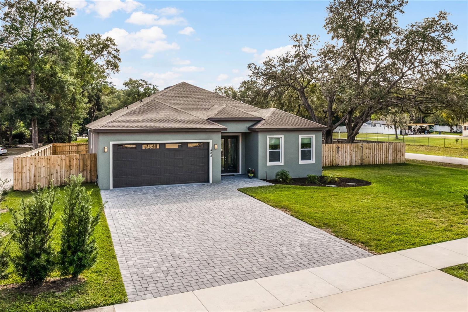 WEKIWA HILLS - Residential