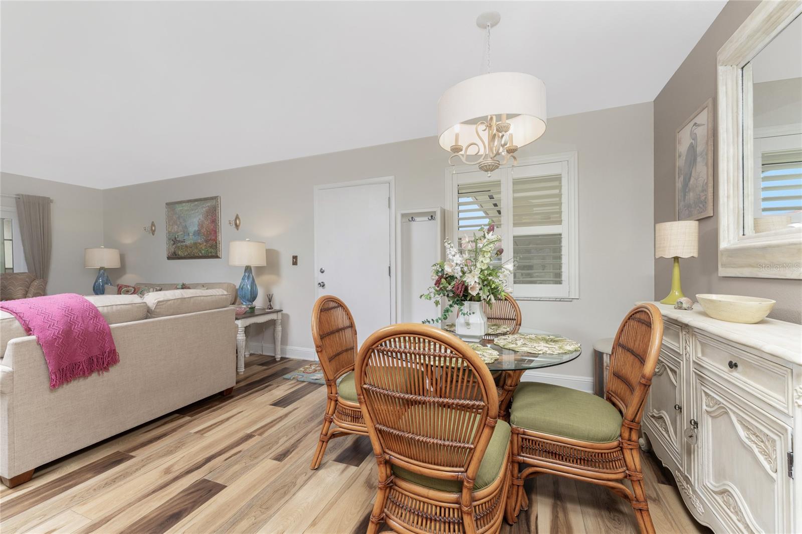 RIVERHOUSE - Residential