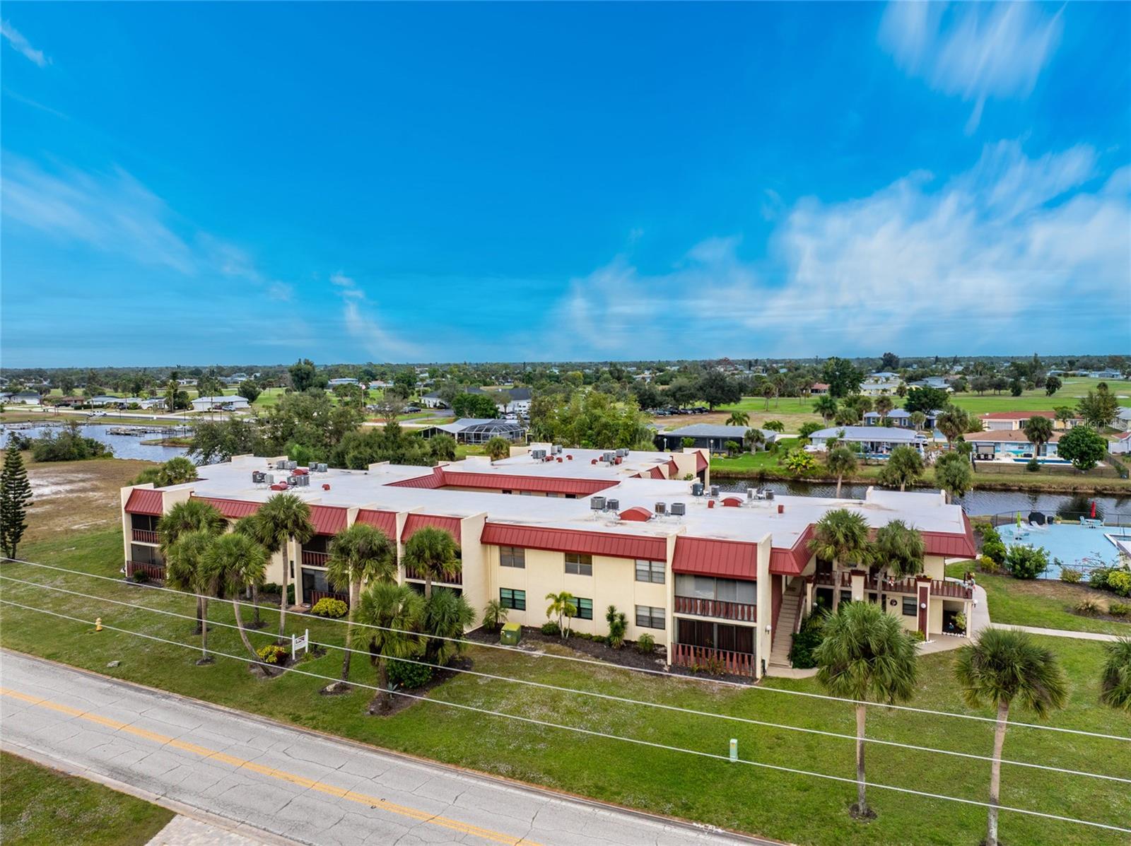 RIVERHOUSE - Residential