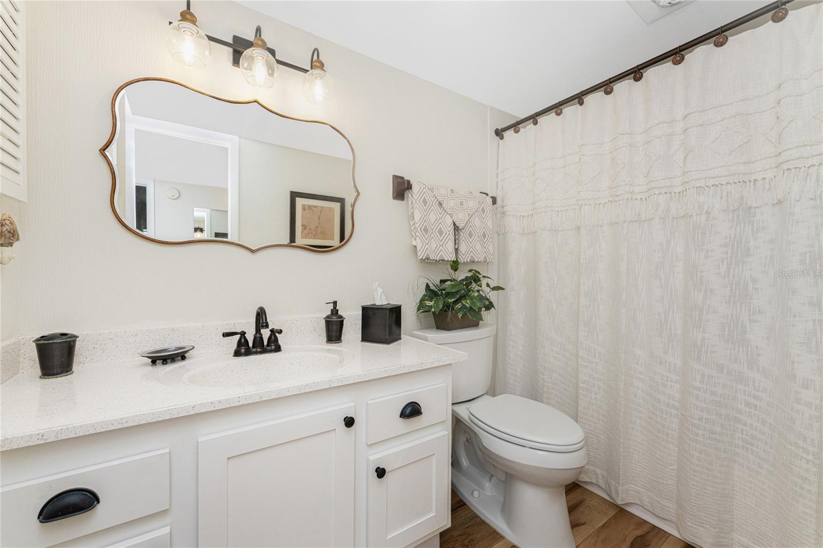 RIVERHOUSE - Residential