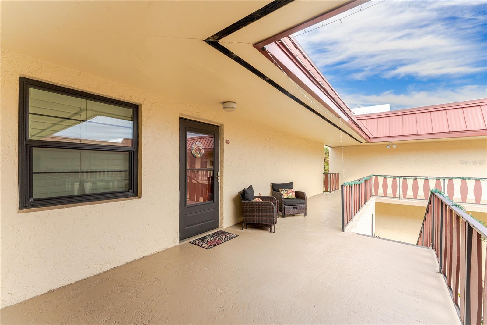 RIVERHOUSE - Residential