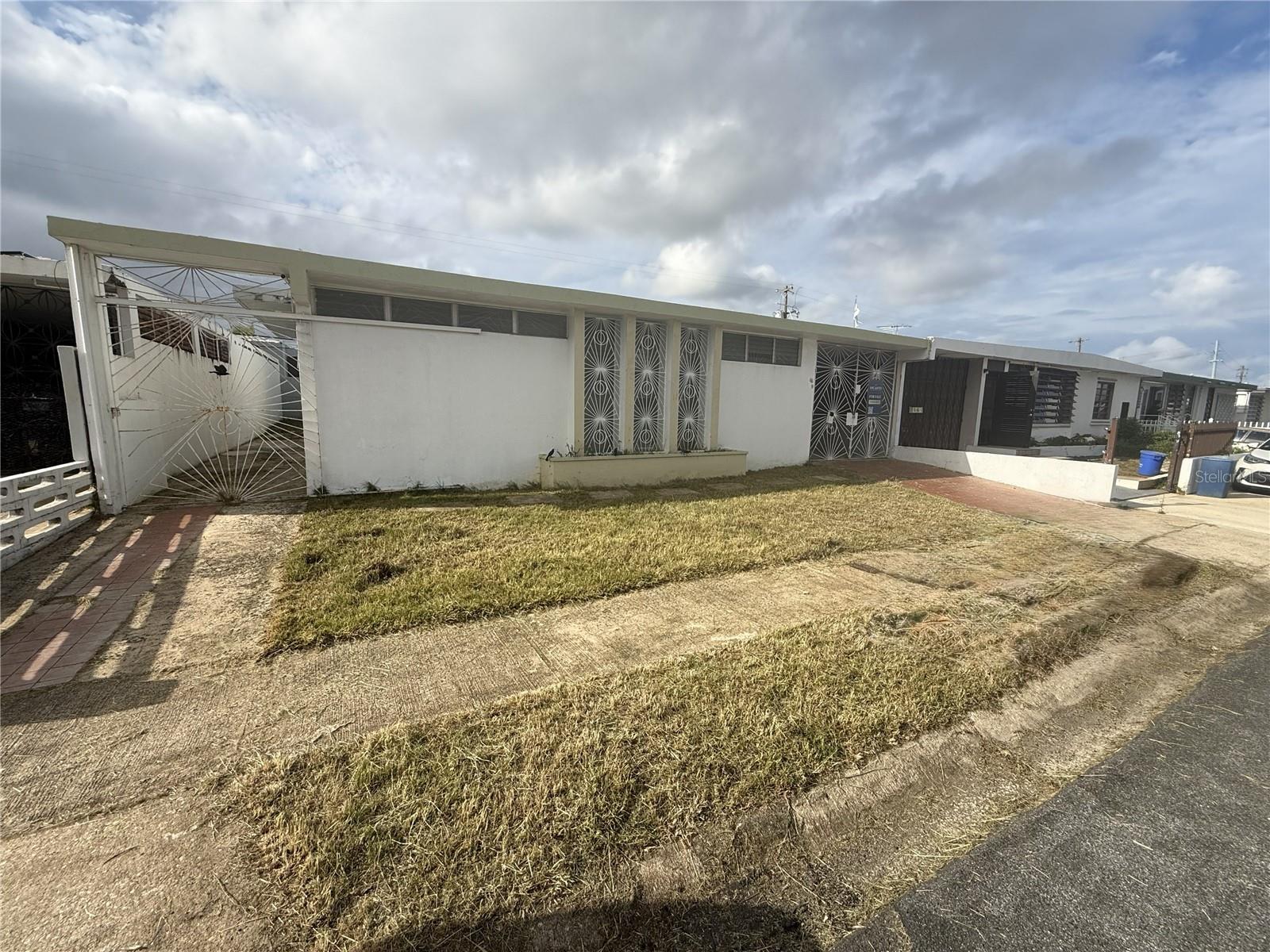 URBANIZACION SANTA ROSA - Residential