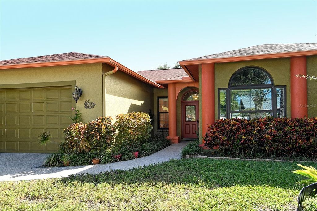 Photo of 919 65th Street NW, Bradenton, FL 34209 (MLS # A4667192)