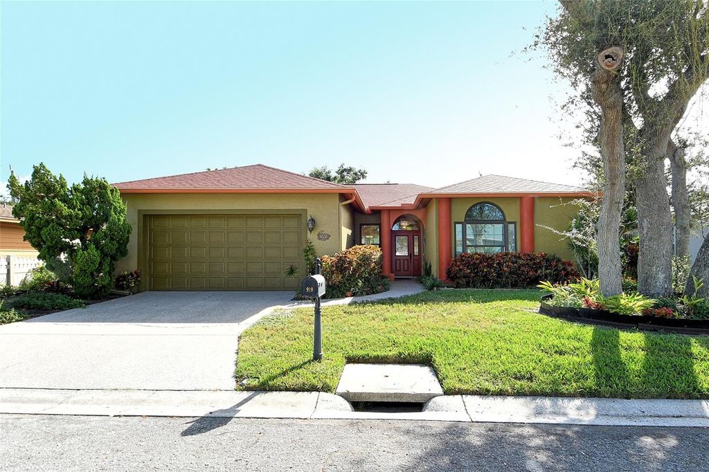Photo of 919 65th Street NW, Bradenton, FL 34209 (MLS # A4667192)