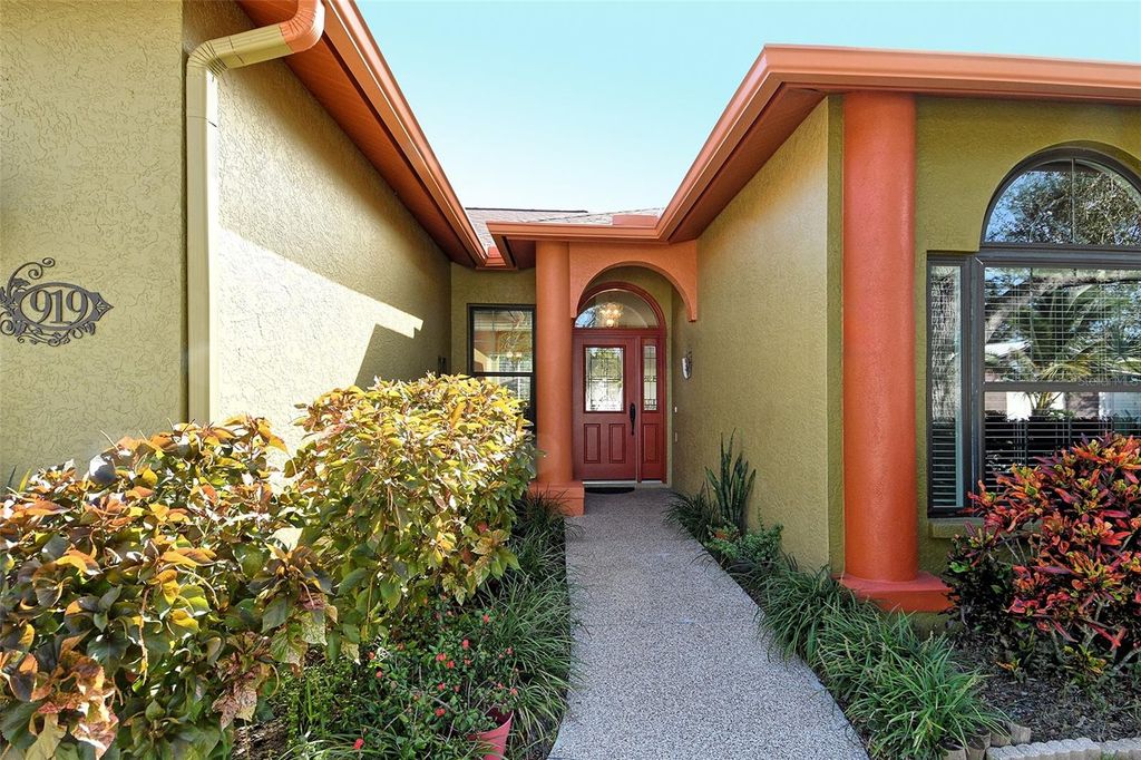 Photo of 919 65th Street NW, Bradenton, FL 34209 (MLS # A4667192)