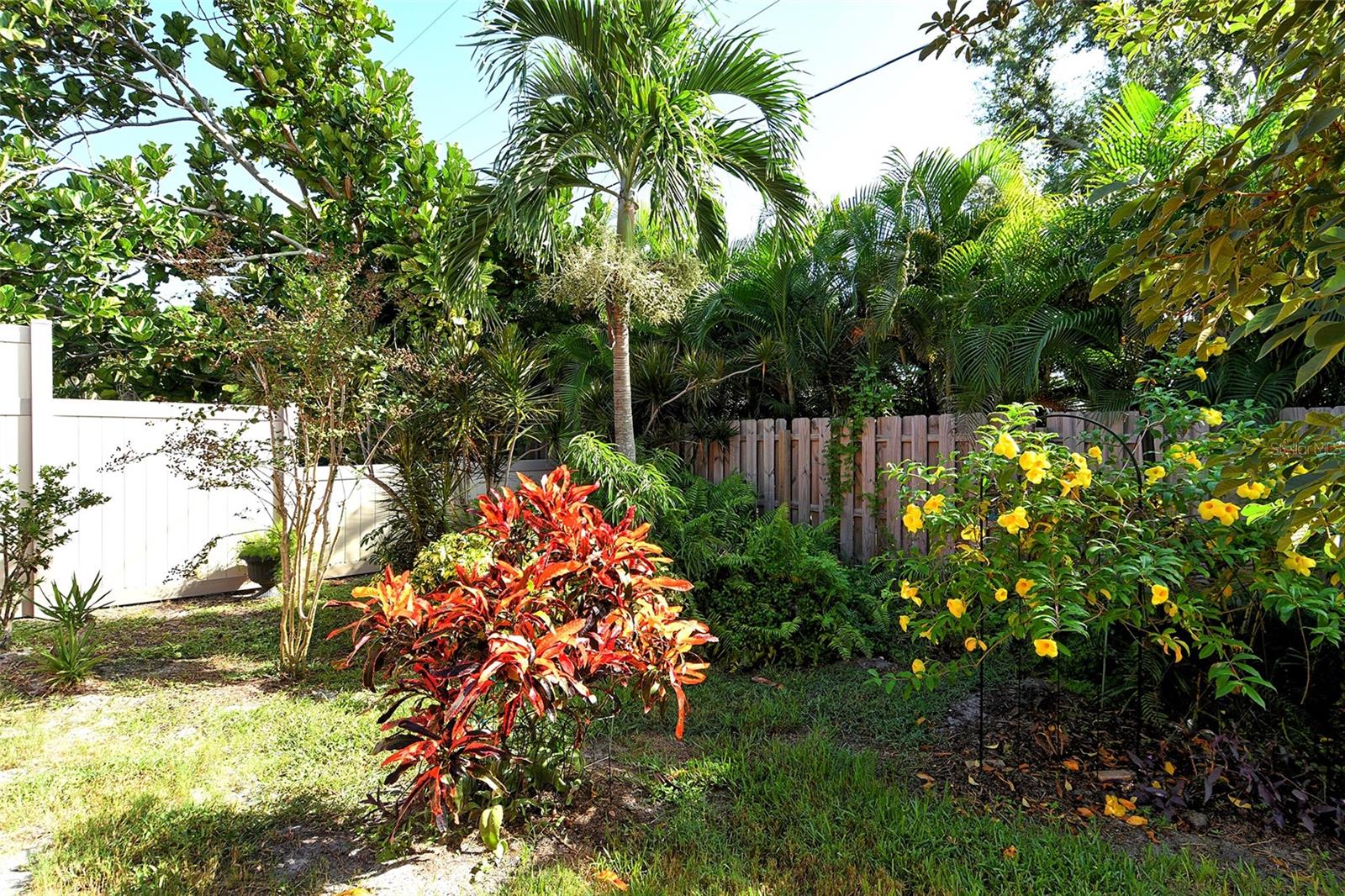 BAYOU VISTA - Residential