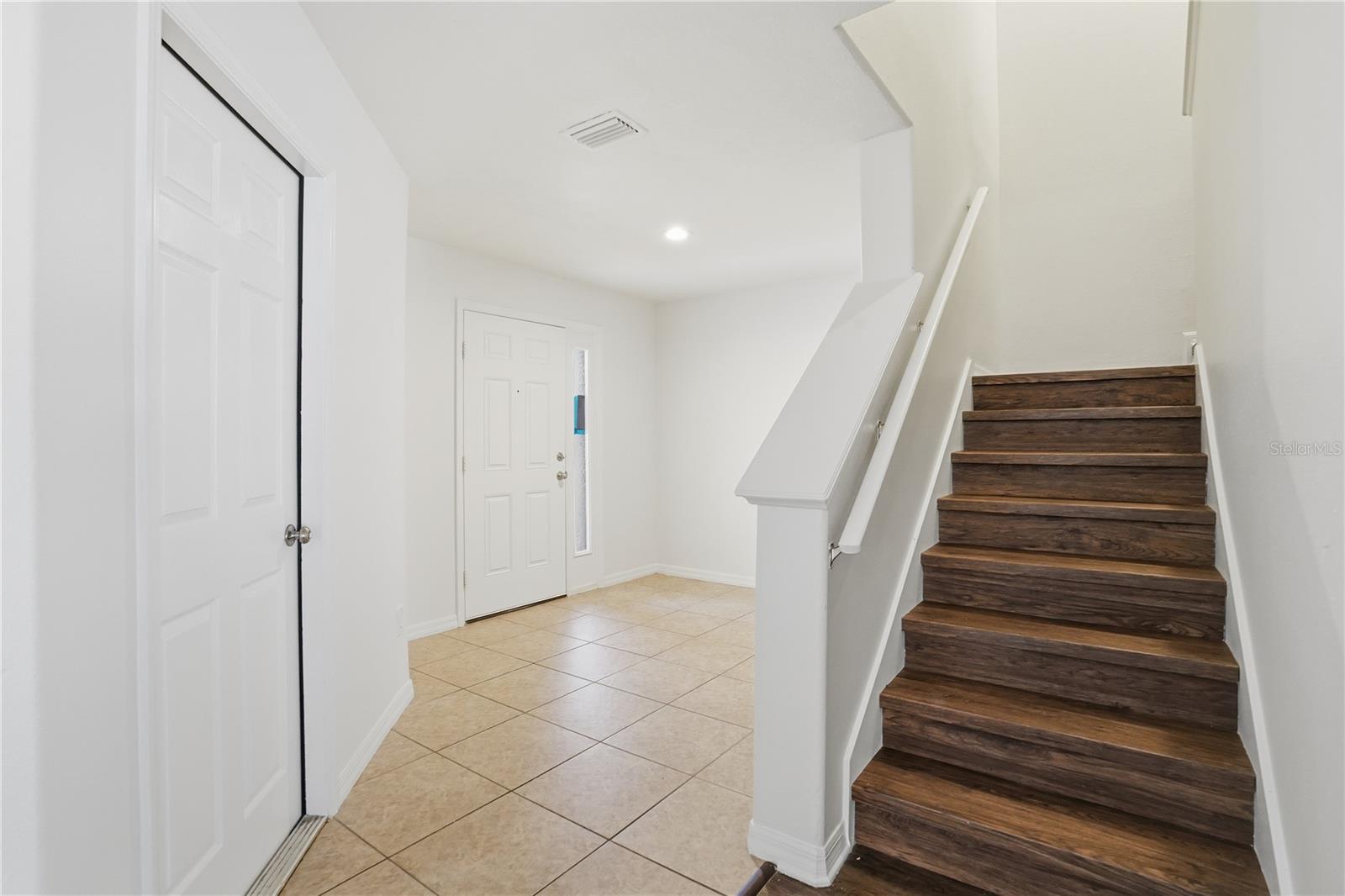 SOUTH BAY LAKES UNIT 2 - Residential