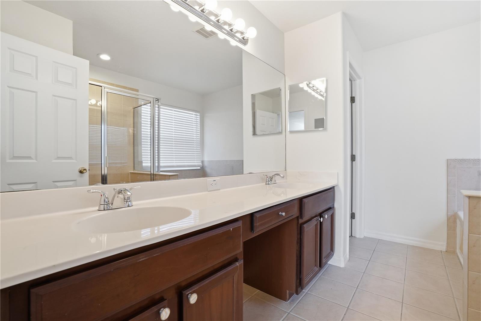 SOUTH BAY LAKES UNIT 2 - Residential