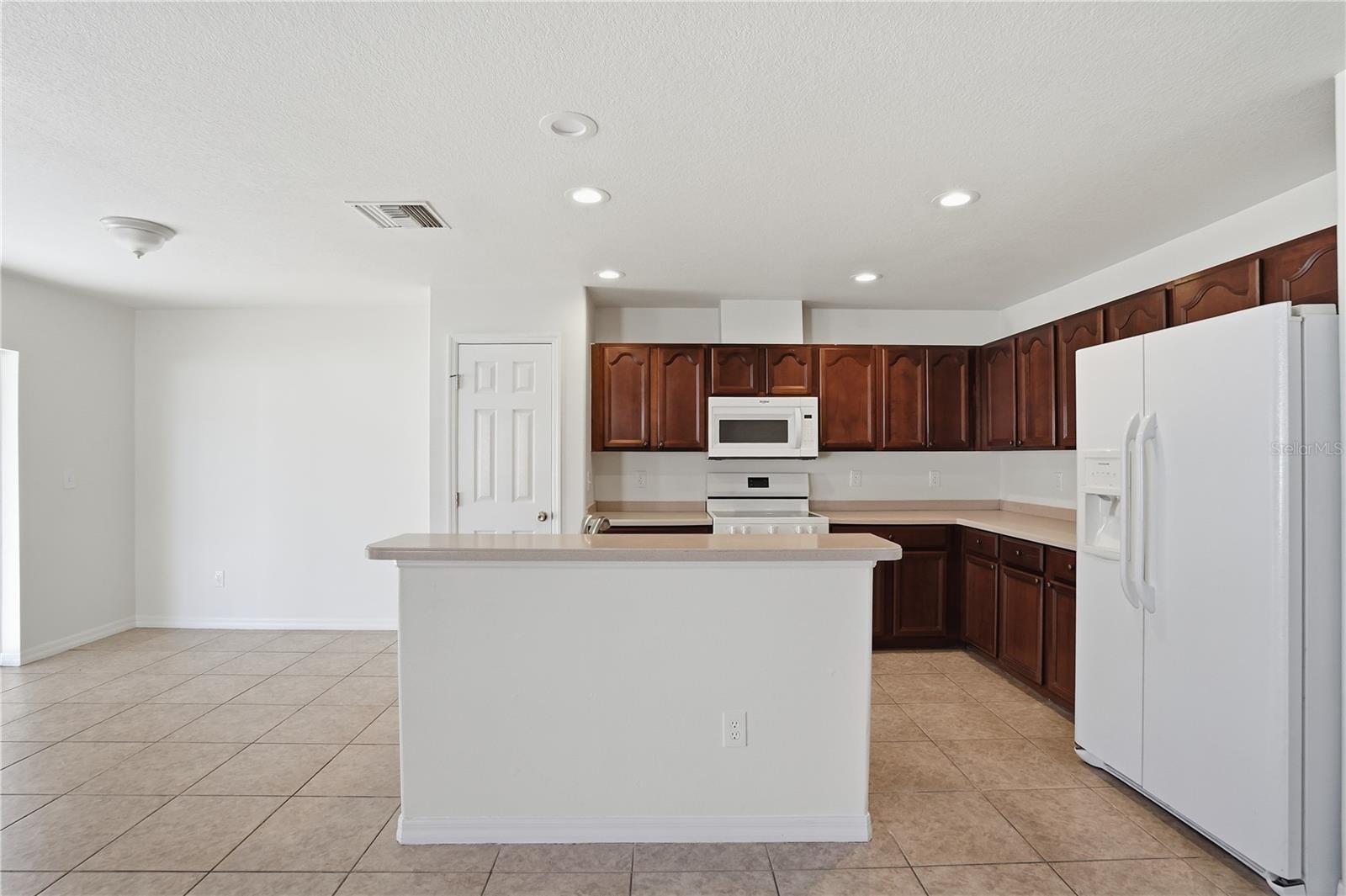 SOUTH BAY LAKES UNIT 2 - Residential