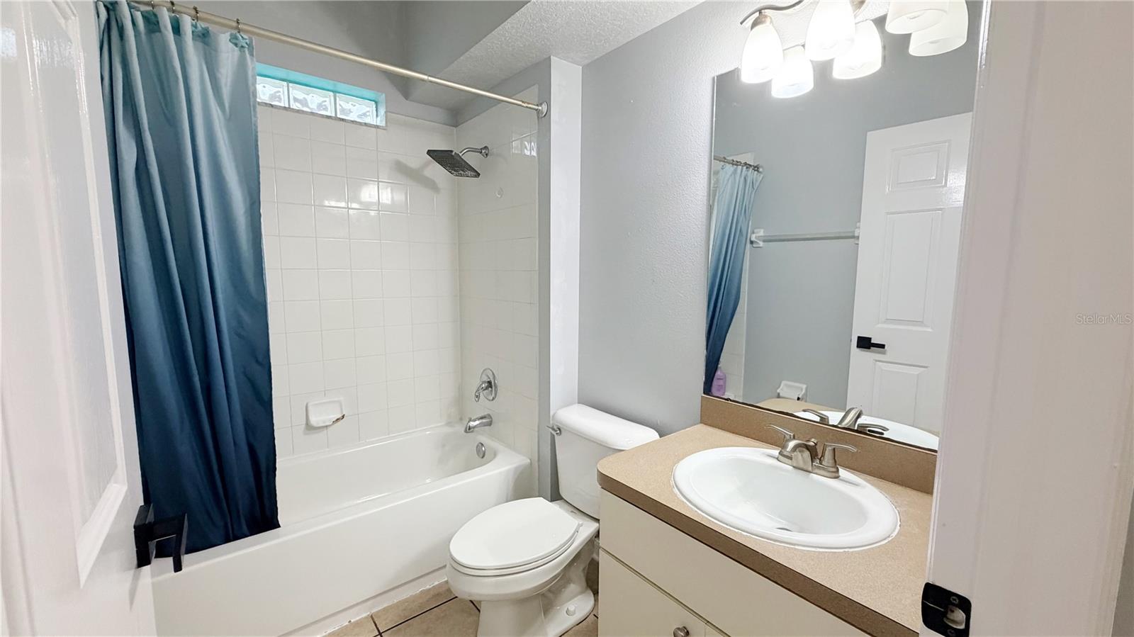 SOMERSET TR E - Residential Lease