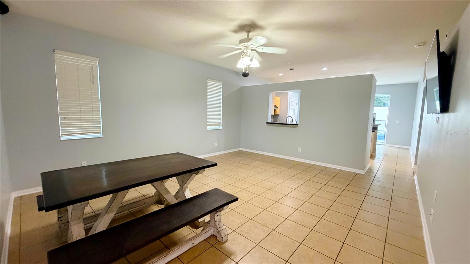 SOMERSET TR E - Residential Lease
