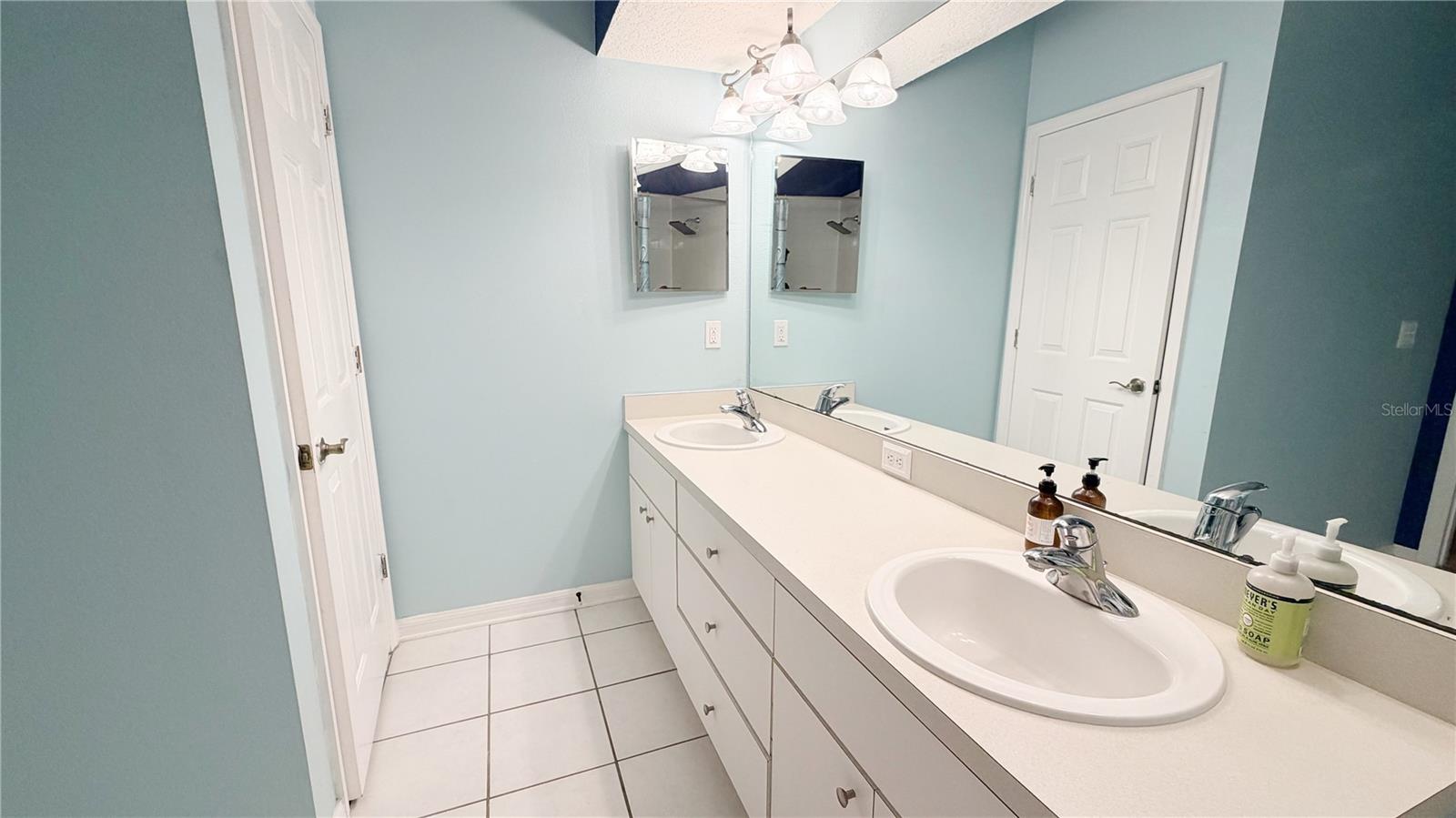 SOMERSET TR E - Residential Lease