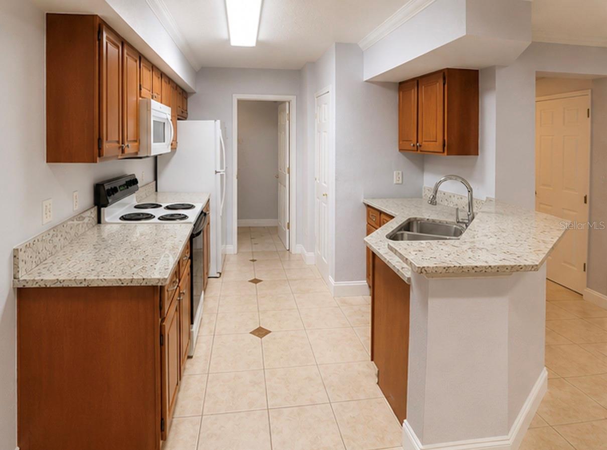 CREST PINES CONDO - Residential