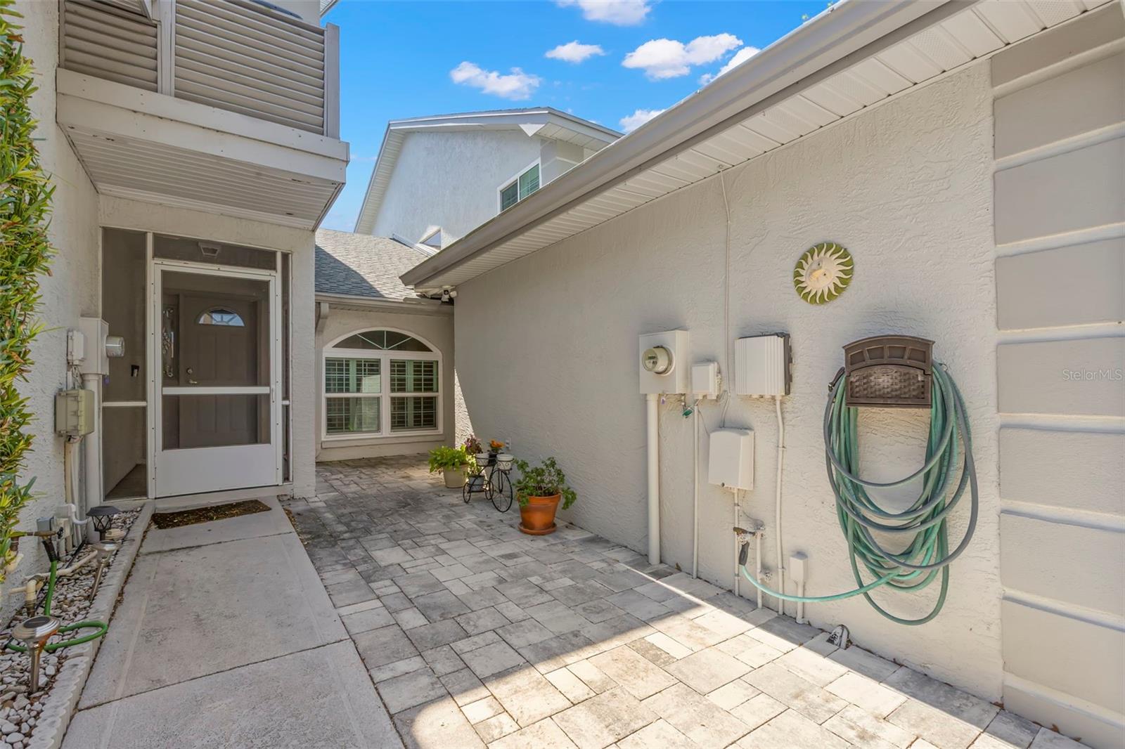 BROOKFIELD - Residential