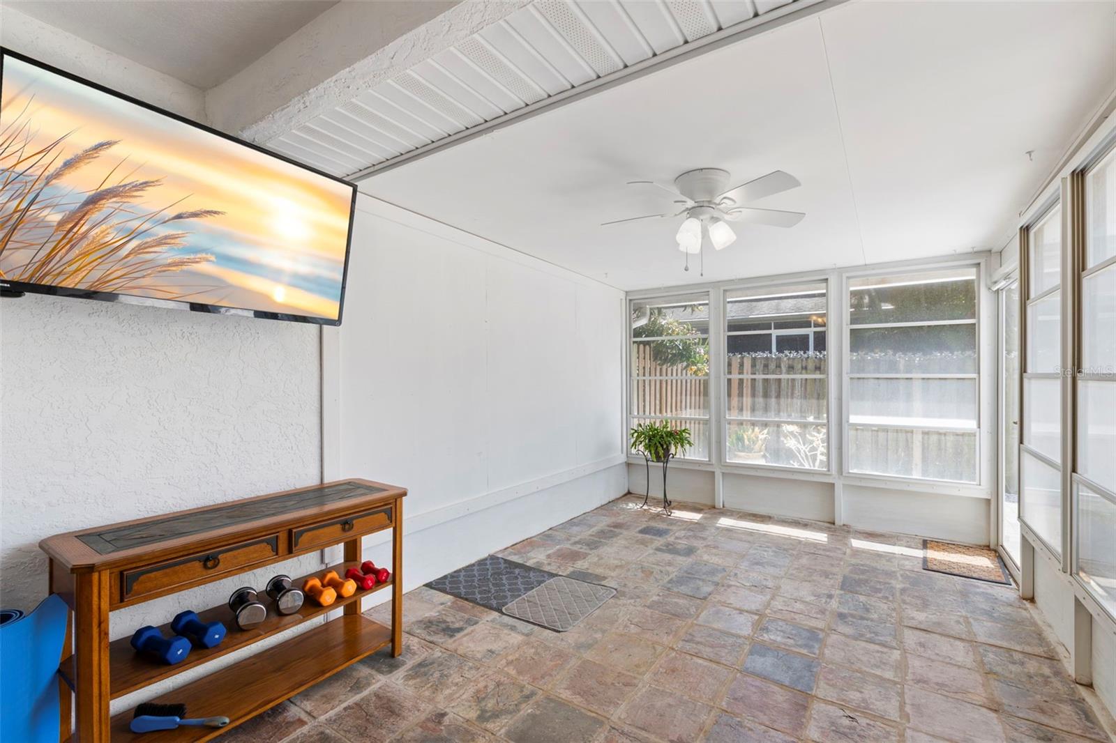 BROOKFIELD - Residential