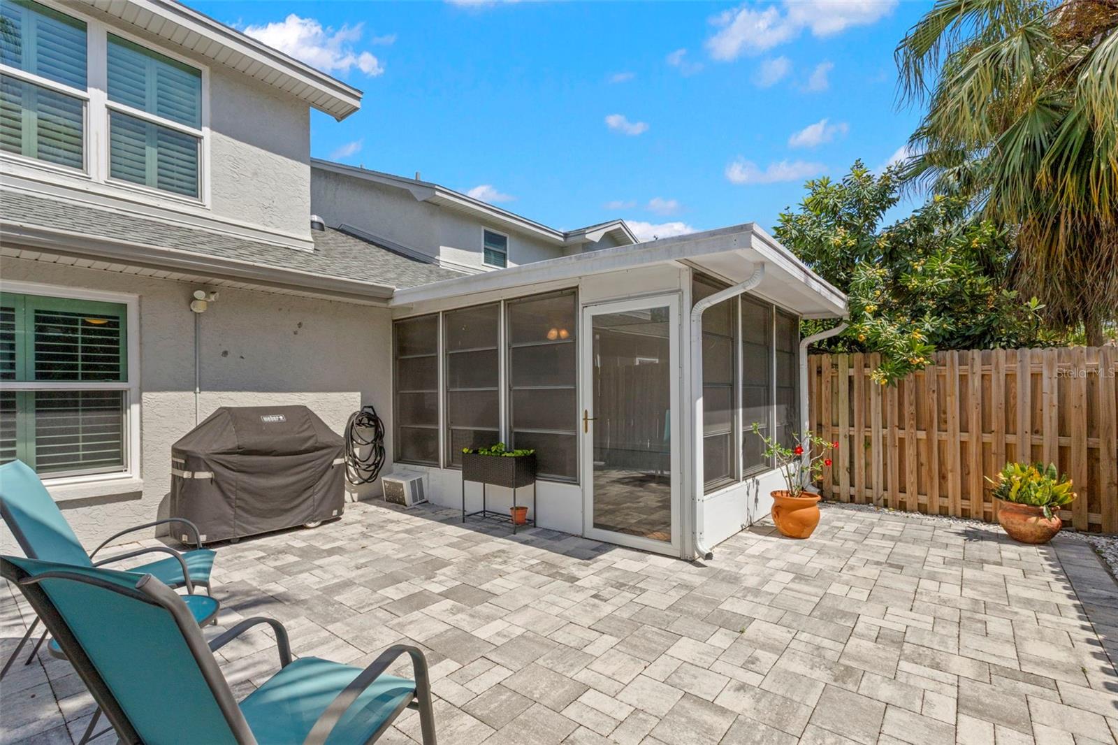 BROOKFIELD - Residential