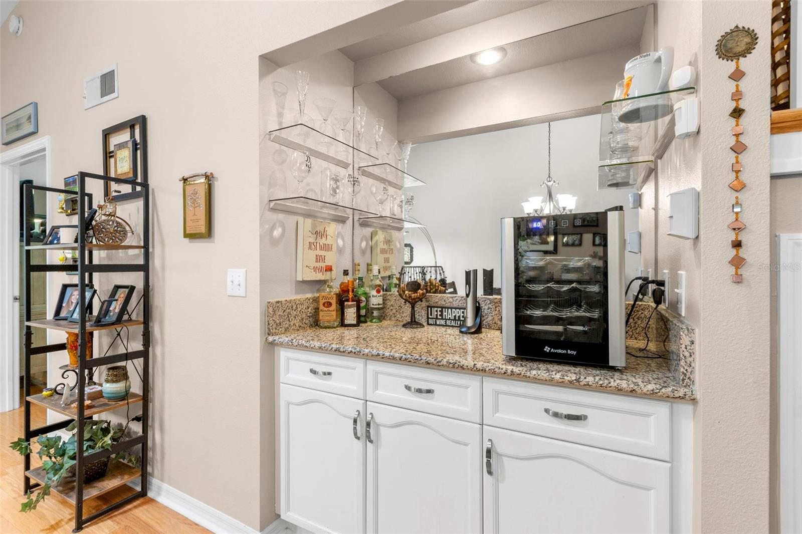 BROOKFIELD - Residential