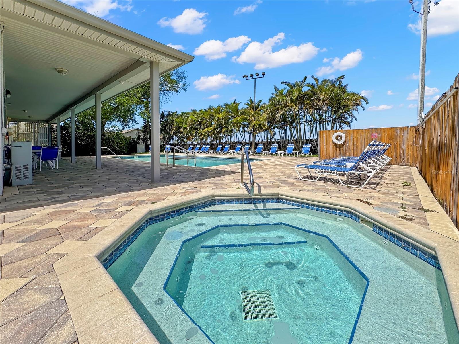 BROOKFIELD - Residential