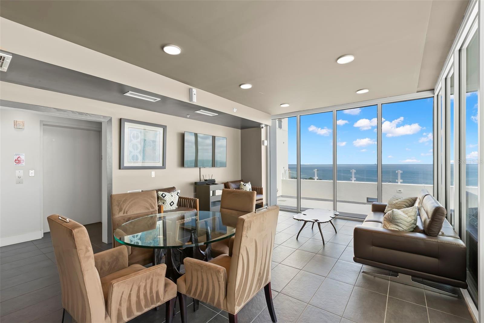 BLISS CONDO - Residential