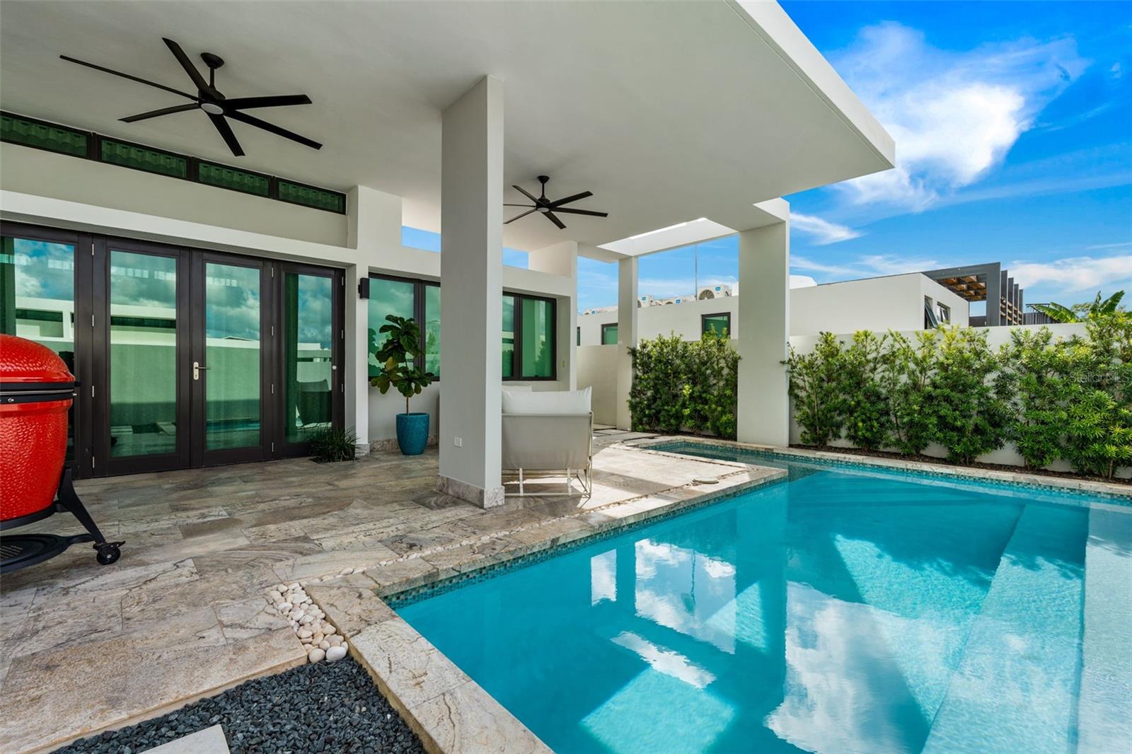 RESIDENCES AT RIO - Residential