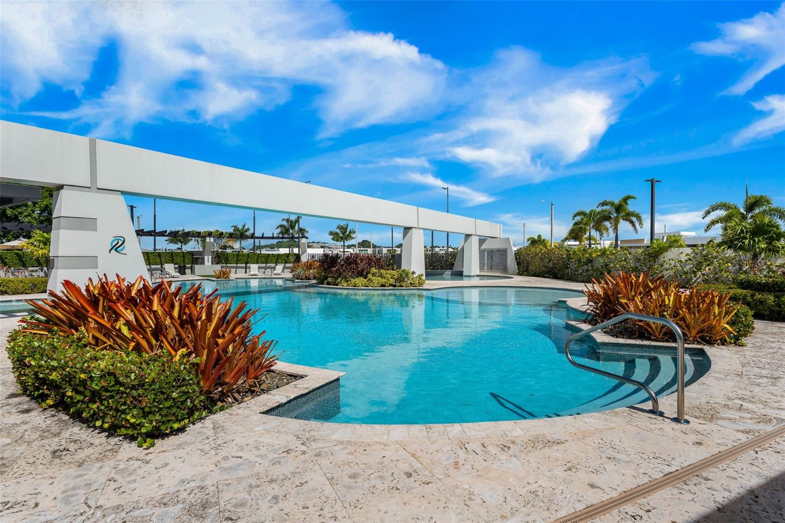 RESIDENCES AT RIO - Residential