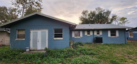 A home in DAYTONA BEACH