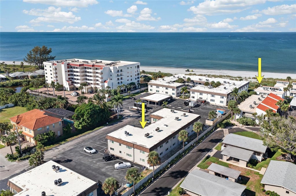 Photo of 620 Flamingo Drive #105, Venice, FL 34285 (MLS # C7531983)