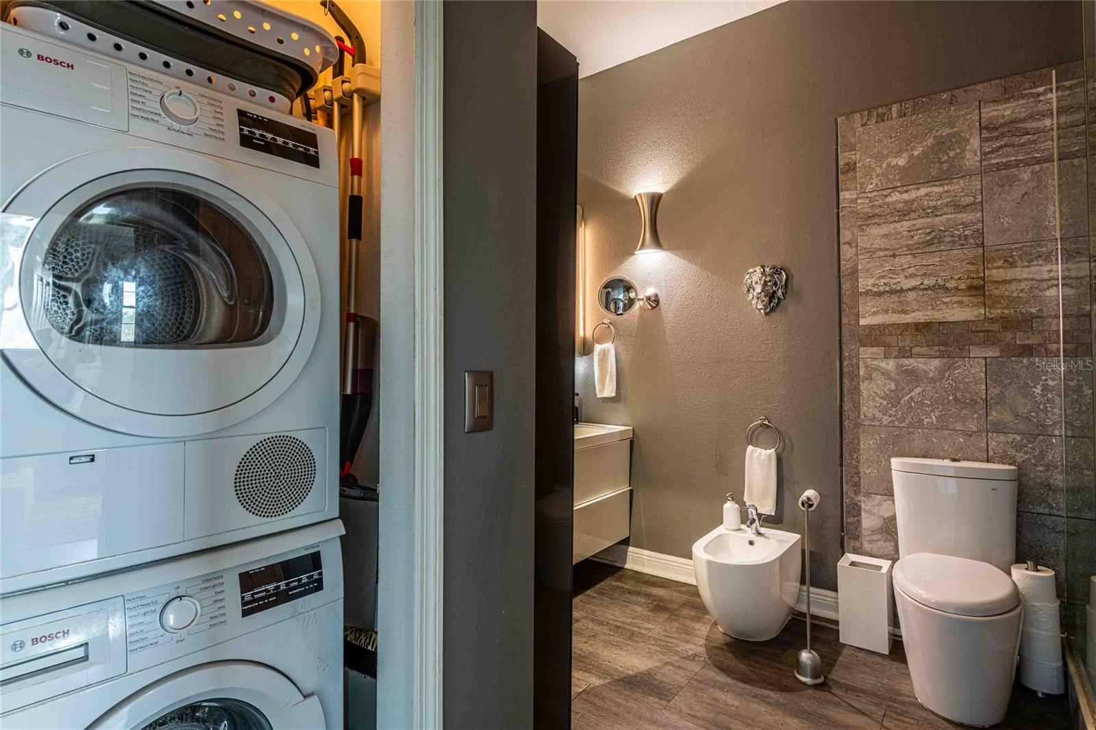 CALIENTE APARTMENTS CONDO - Residential