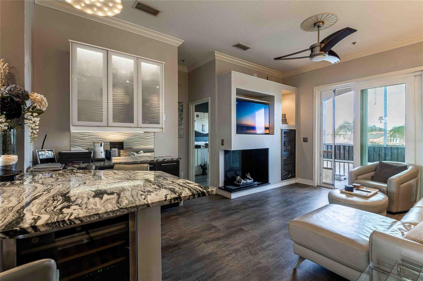 CALIENTE APARTMENTS CONDO - Residential