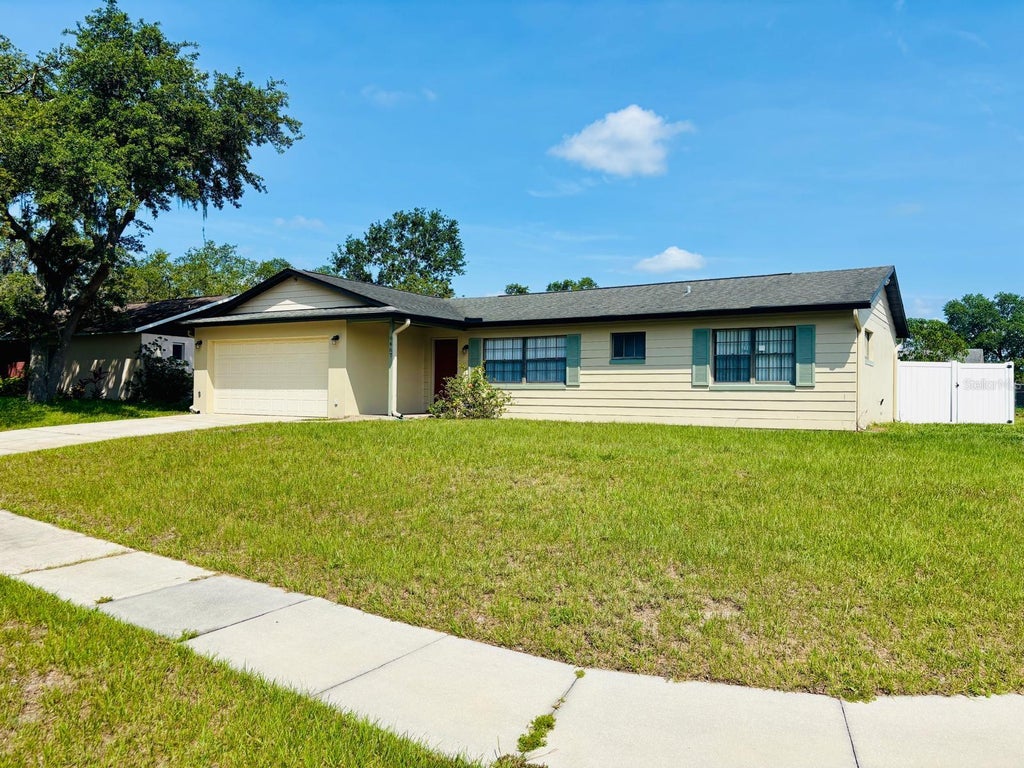 Photo of 9467 Montello Drive, Orlando, FL 32817 (MLS # O6416429)