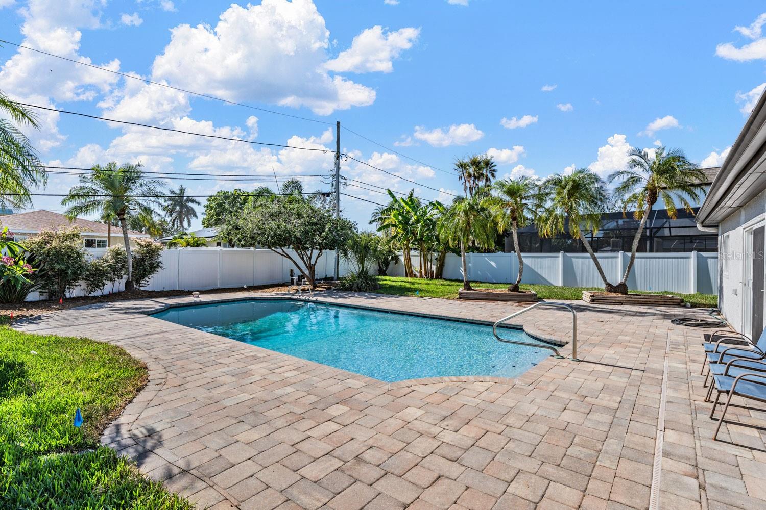 SHORE ACRES BAYOU GRANDE SEC - Residential