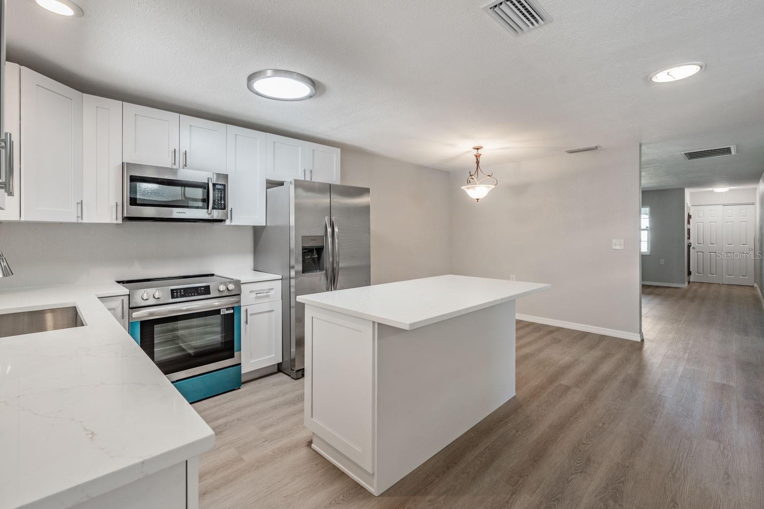 SHORE ACRES BAYOU GRANDE SEC - Residential