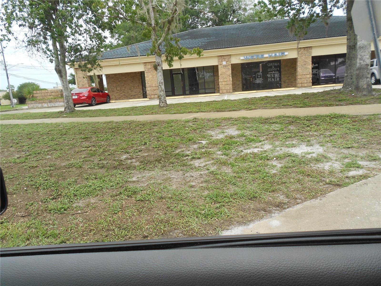 DELTONA LAKES UNIT 07 - Commercial Lease