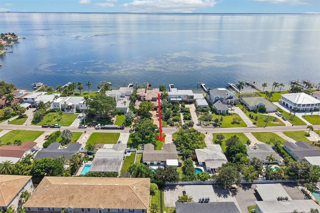 Photo of 4600 Bayshore Boulevard NE, St Petersburg, FL 33703 (MLS # TB8551073)