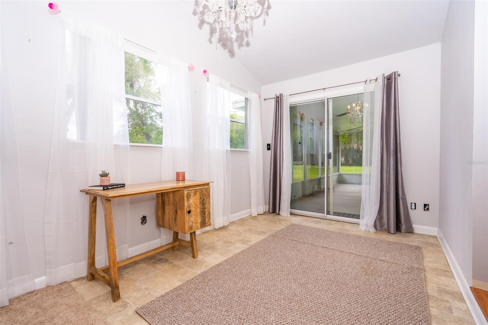 Florida Shores 01 - Residential