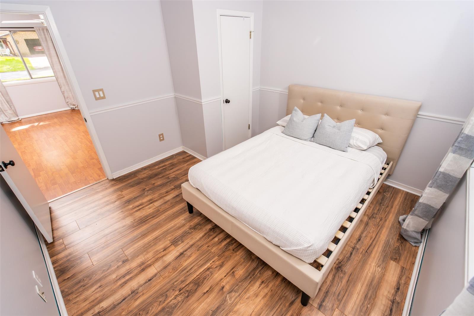 Florida Shores 01 - Residential