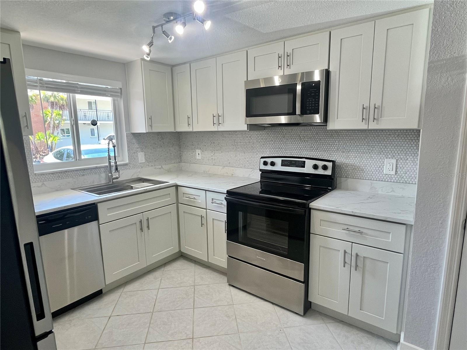 4550 OVERLOOK DRIVE NE 156