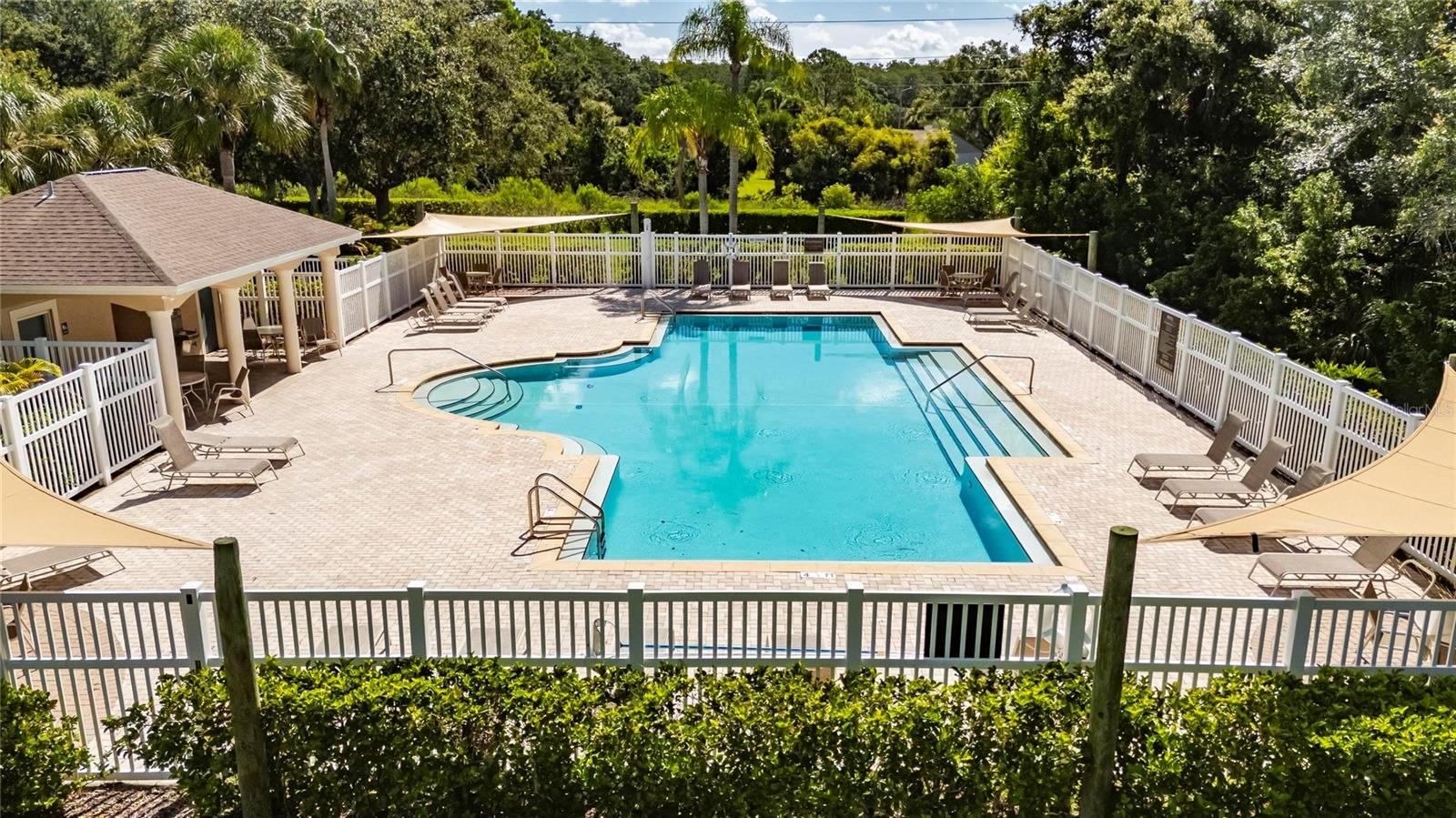 BAY ARBOR - Residential